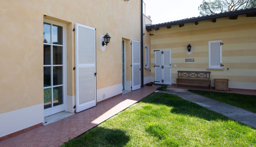 Exterior & Views 1, Appartamento Golf Resort, Brescia