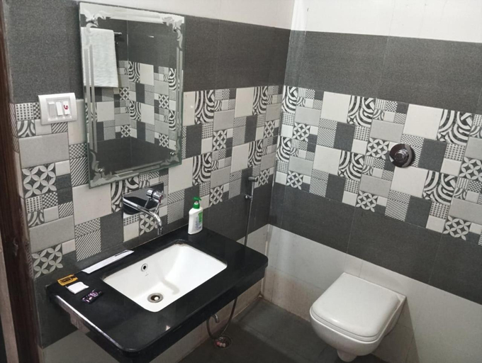 Bathroom 3, HOTEL AD ATITHI DWAAR ROBERTSGANJ , Sonbhadra