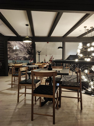 Food & Drinks 5, Sunny Hill, Cluj-napoca