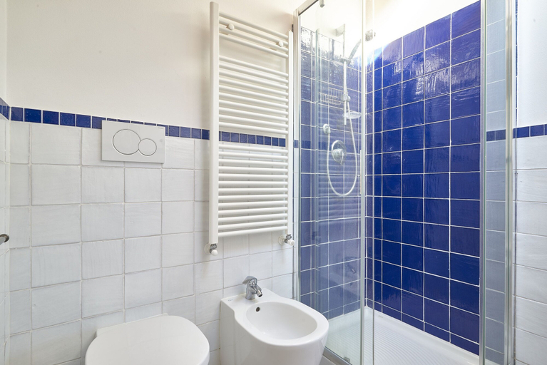 Room 2, Tra le Torri in Albenga, Savona