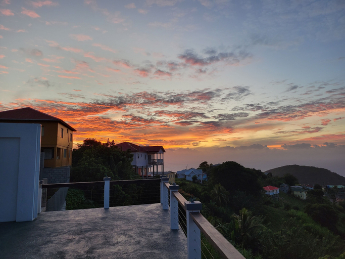 Exterior & Views 2, WindBlow Villa