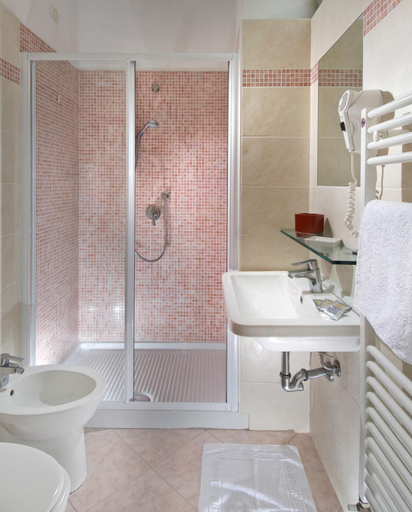 Others 2, Hotel Locanda Rosy, Rimini