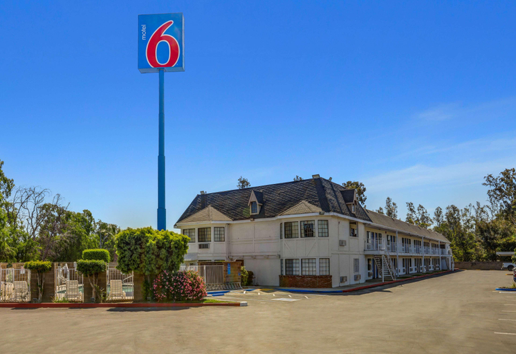 Exterior & Views 2, Motel 6 Fresno, CA - Belmont Ave, Fresno