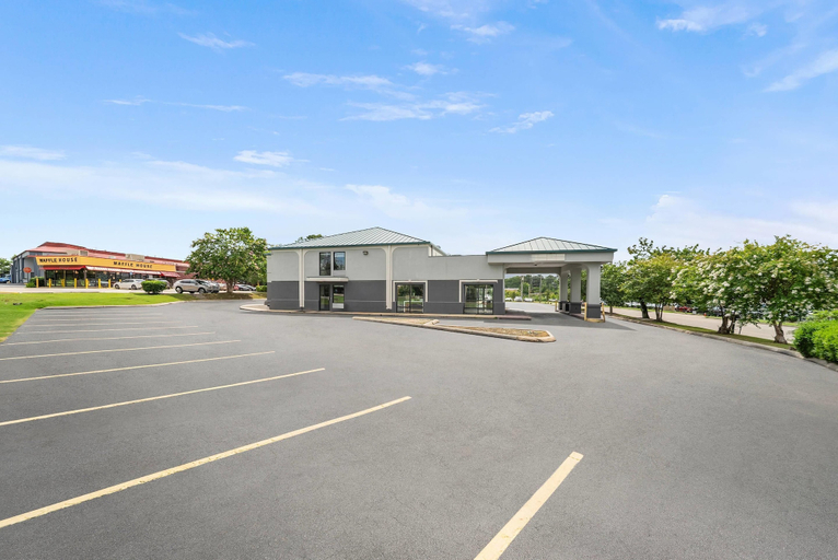 Exterior & Views 2, Quality Inn Auburn Campus Area I-85, Lee