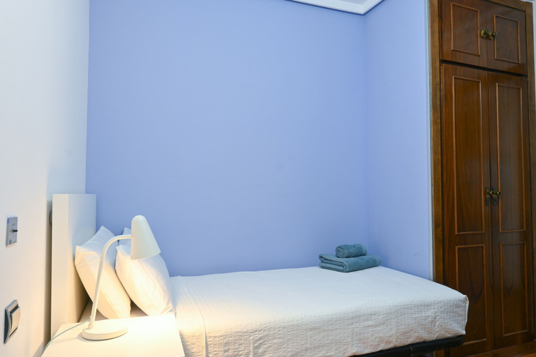 Room 5, M Eca103 Acogedora Vivienda de 2 Dormitorios en C, Madrid