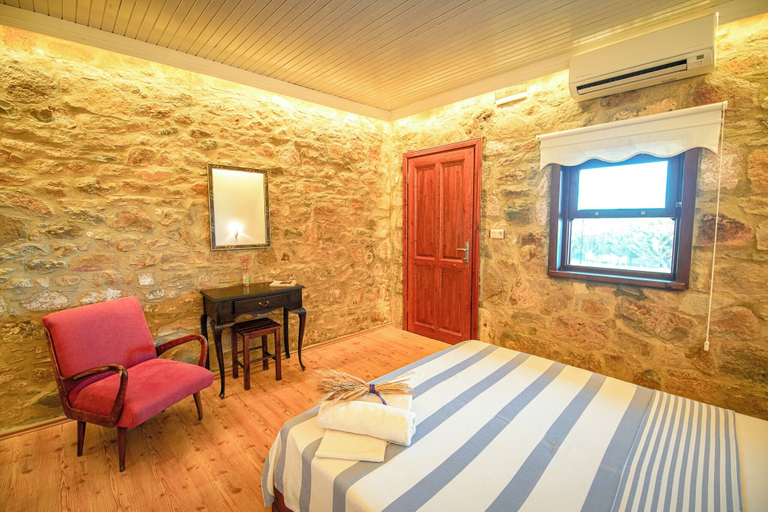 Bedroom 3, Harmani Tatil Çiftliği, Bozcaada