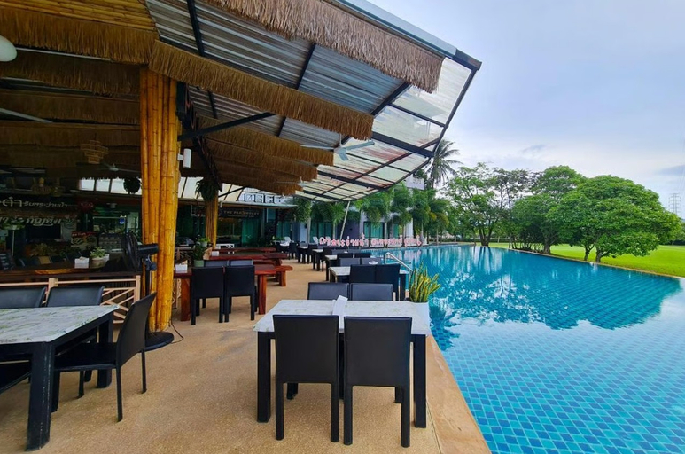 Swimming Pool 4, The Par Phuket, Phuket Island