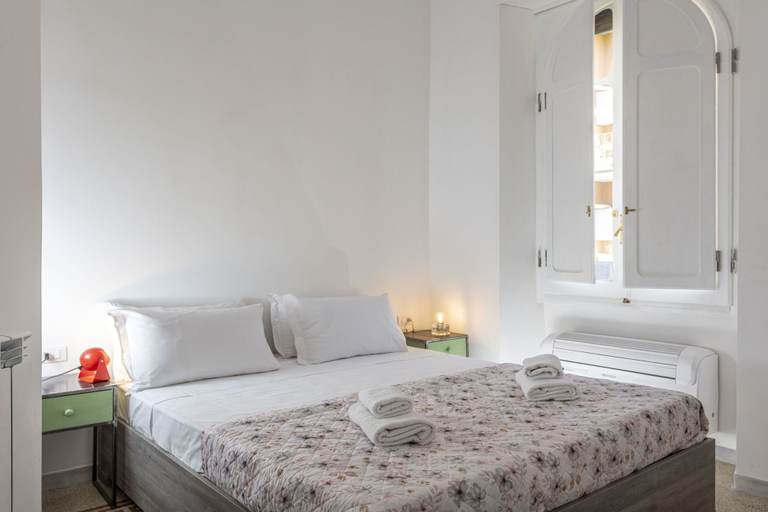 Room 2, Trastevere 900 Liberty, Roma