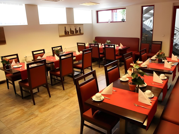 Food & Drinks 2, Hotel am Charlottenplatz, Esslingen