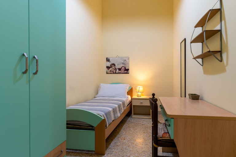 Room 4, La Casa di Nonno Enrico by Wonderful Italy, Syracuse