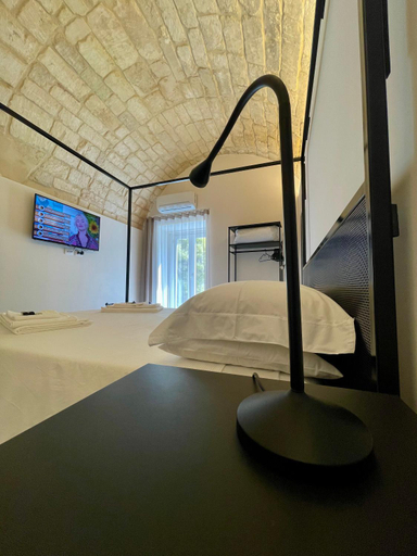 Bedroom 5, Moronero, Ragusa