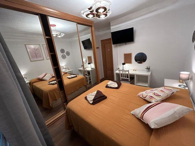 Bedroom 4, Rooms Pontones, Madrid