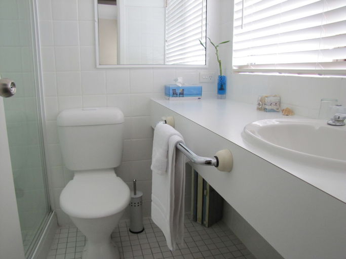 Bathroom 4, Bay and Basin, Shoalhaven - Pt B