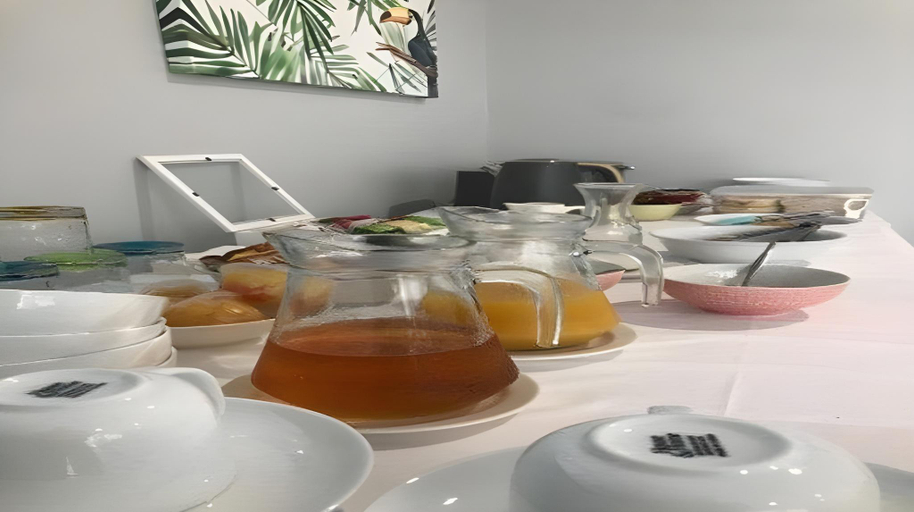 Food & Drinks 5, Marco Polo Motor Inn, Greater Taree
