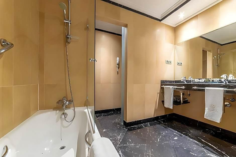 Bathroom 4, Fontecruz Toledo Hotel, Toledo