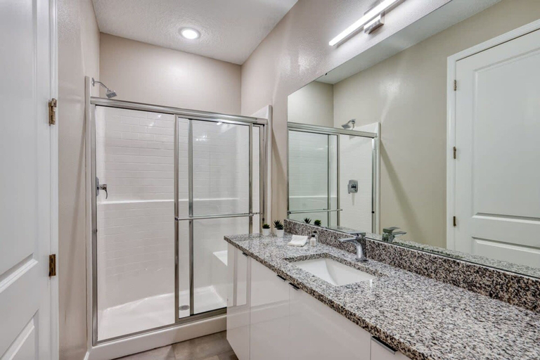 Room 5, Dream Home Prime Location Themed Bedrooms, Osceola