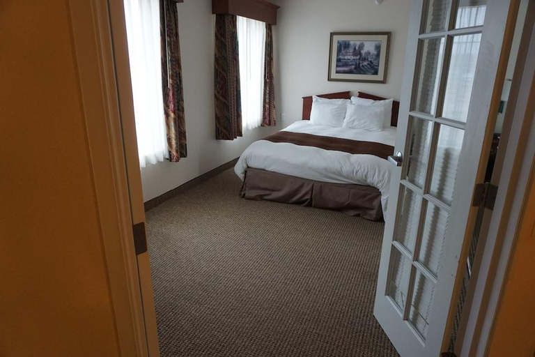 Others 5, River Hills Hotel- Mankato, Blue Earth
