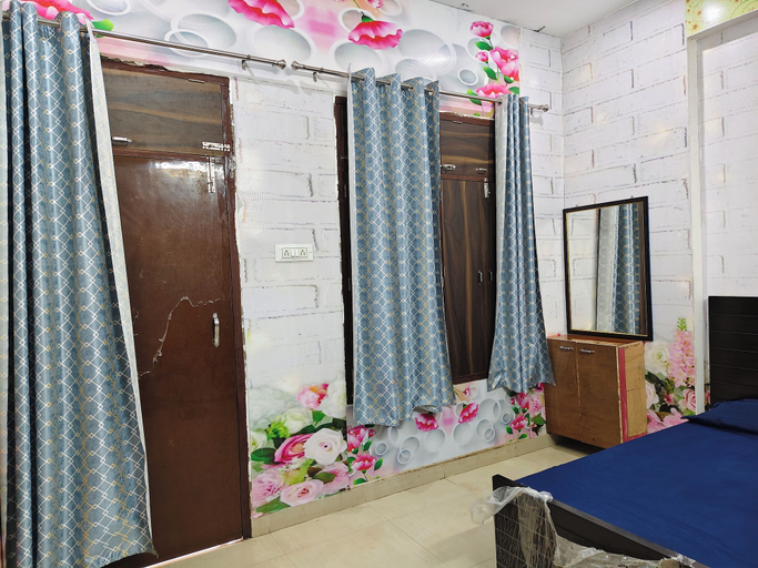 Others 1, Gauri Shankar P Guest house, Varanasi