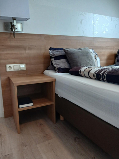Bedroom 2, Landgasthof zum SEEHOF, Rottweil