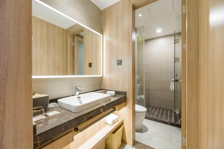 Bathroom 3, Atour Hotel Shanghai the Bund Old Pier, Shanghai