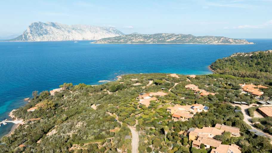 Room 4, Breeze of the Coast by Wonderful Italy, Nuoro