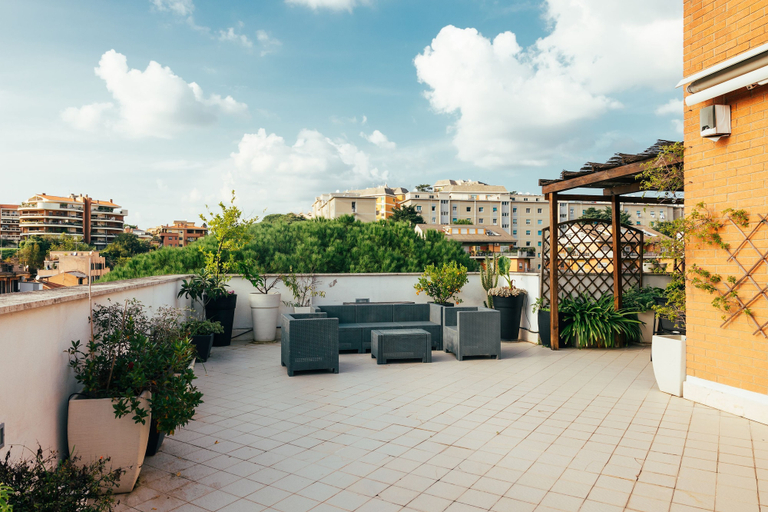 Room 3, Sunset Apartment in Rome, Rome