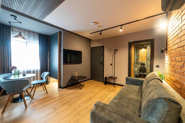 Others 2, B18 Apartments, Targu Mures
