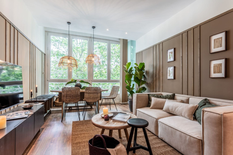 Room 5, Yaka - 3 Bedrooms in Salamanca, Madrid
