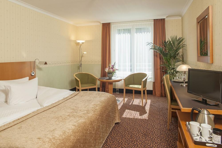 Bedroom 2, Parkhotel Gorlitz, Görlitz