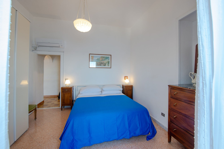 Room 3, Casa Nostra - Private Sea View Garden, Salerno