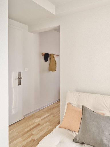 Bedroom 3, Hotel Murten, Lac