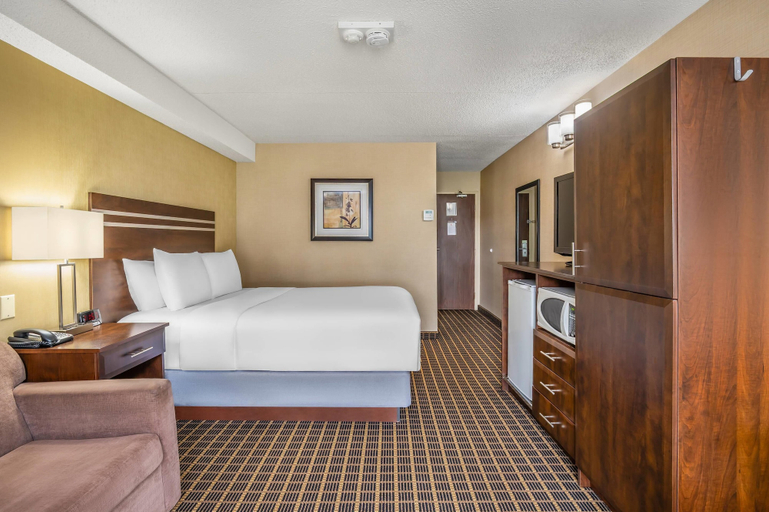 Bedroom 3, Comfort Inn Guelph, Wellington