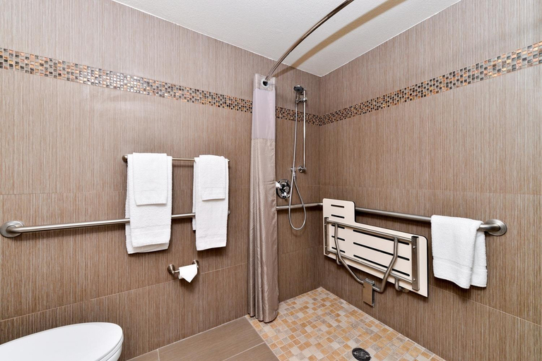 Bathroom 5, Days Inn by Wyndham Brawley, Imperial