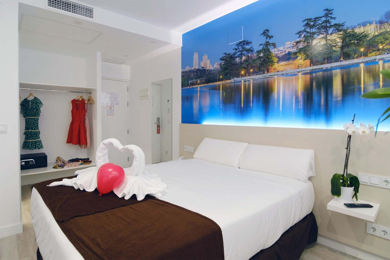 Bedroom 3, Hotel BESTPRICE Alcala, Madrid