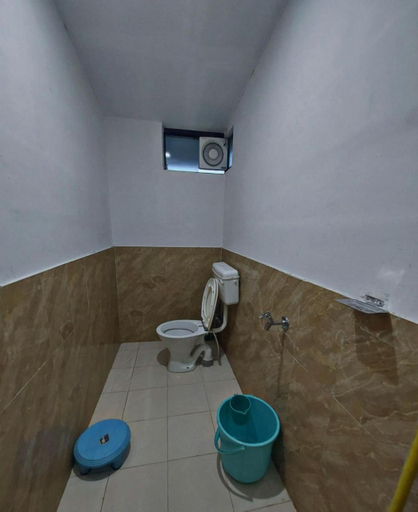 Bathroom 3, Hideout Hostel, Nainital