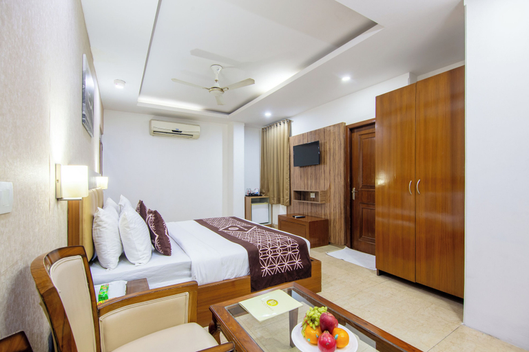 Bedroom 2, Hotel Lohmod, Delhi