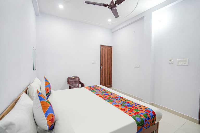 Bedroom 4, FabHotel Aanandam Palace, Faizabad