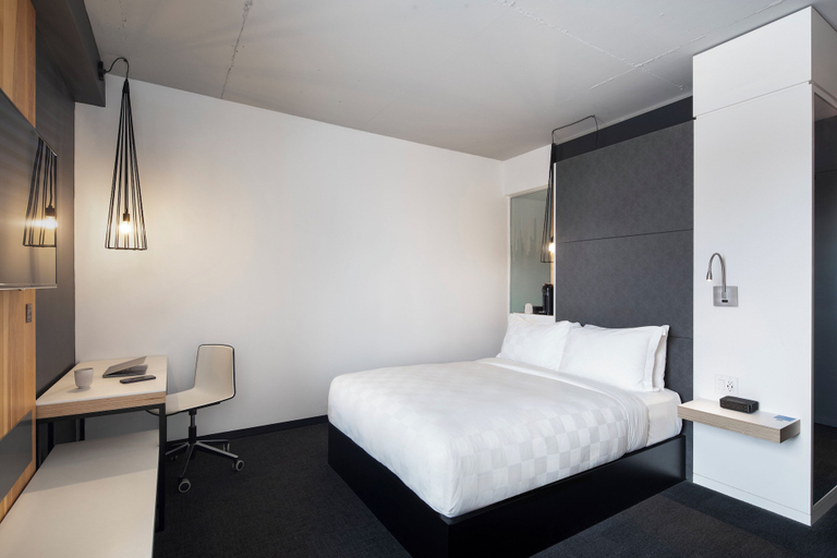 Bedroom 3, Alt Hotel Ottawa Downtown, Ottawa