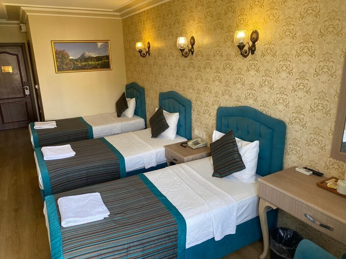 Bedroom 2, Grand Hamit Hotel, Çankaya