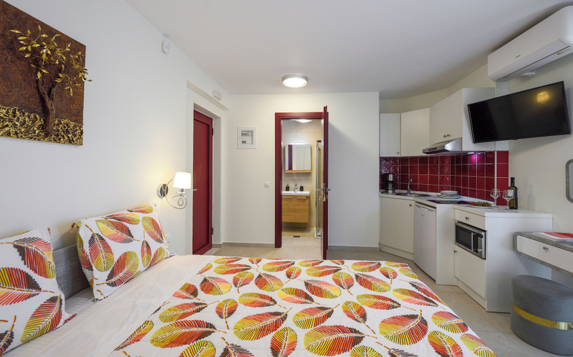Bedroom 3, Elpiniki Luxury Rooms, Central Macedonia