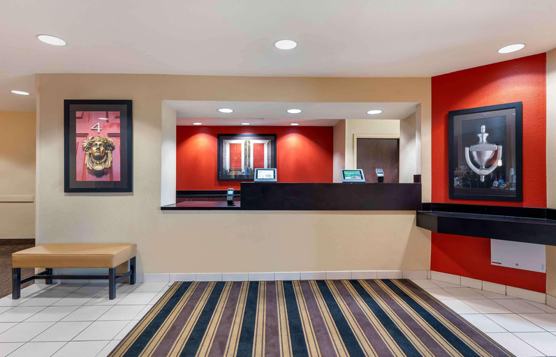 Public Area 2, Extended Stay America Select Suites - St. Louis - O' Fallon, IL, Saint Clair