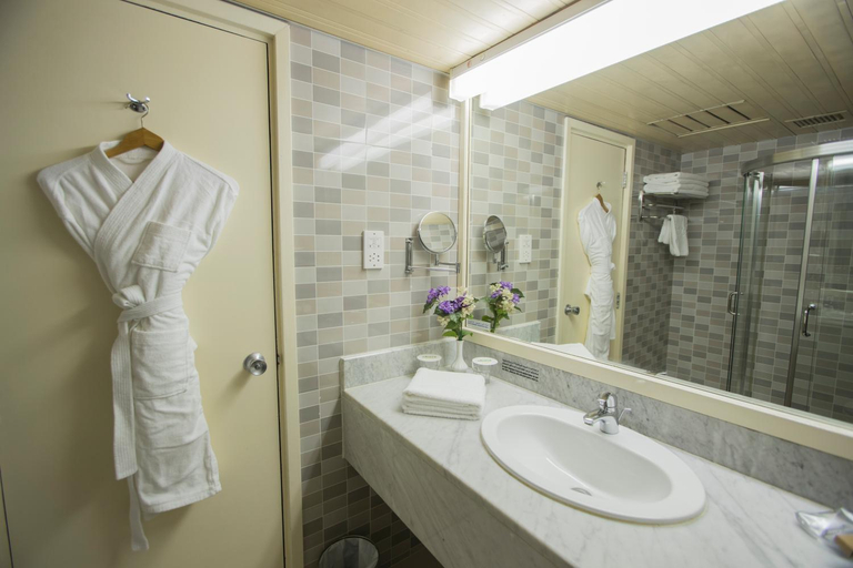 Bathroom 3, Hotel Muscat Holiday, Bausher