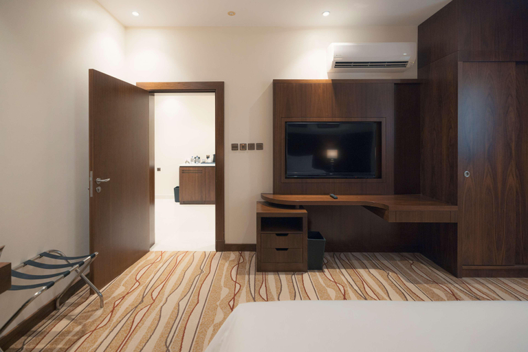 Bedroom 2, Radisson Blu Hotel, Buraidah