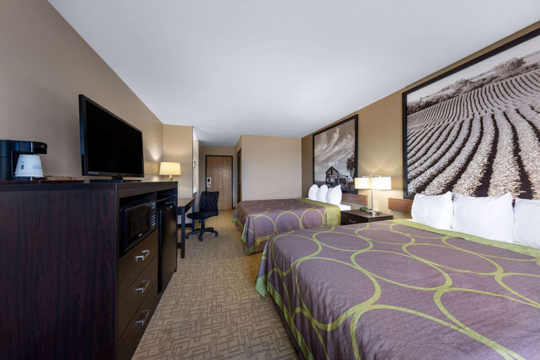 Bedroom 3, Super 8 by Wyndham Jackson MN, Jackson