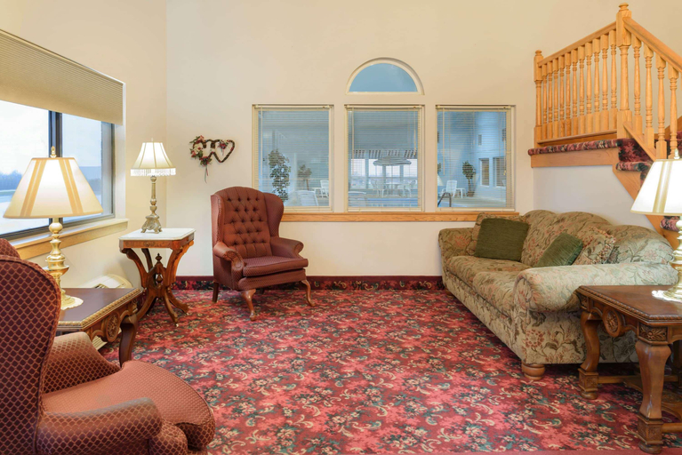Public Area 2, Super 8 by Wyndham Bethany MO, Harrison