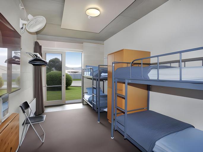 Bedroom 2, YHA Apollo BAY, Colac-Otway - South