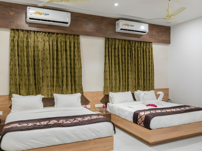 Bedroom 2, Meridian Hotel and Banquet, Surat