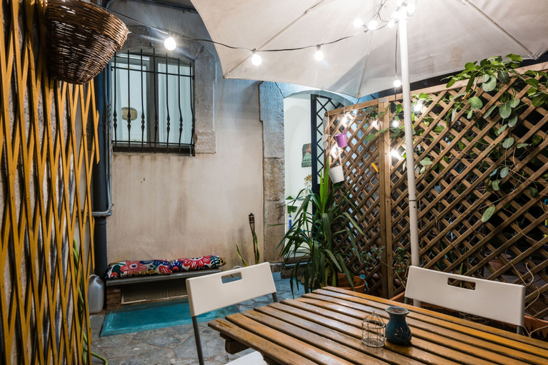 Others 5, The Apple Duplex by Wonderful Italy, Catania