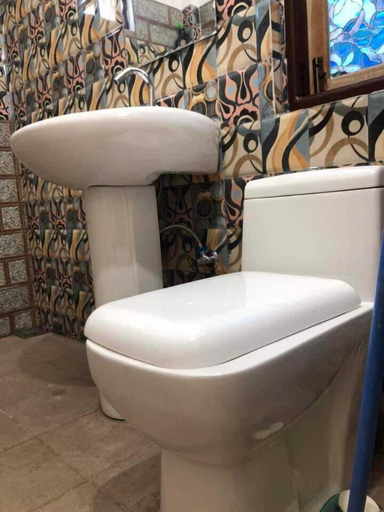 Bathroom 4, Zangmo Lee Baam, East Sikkim