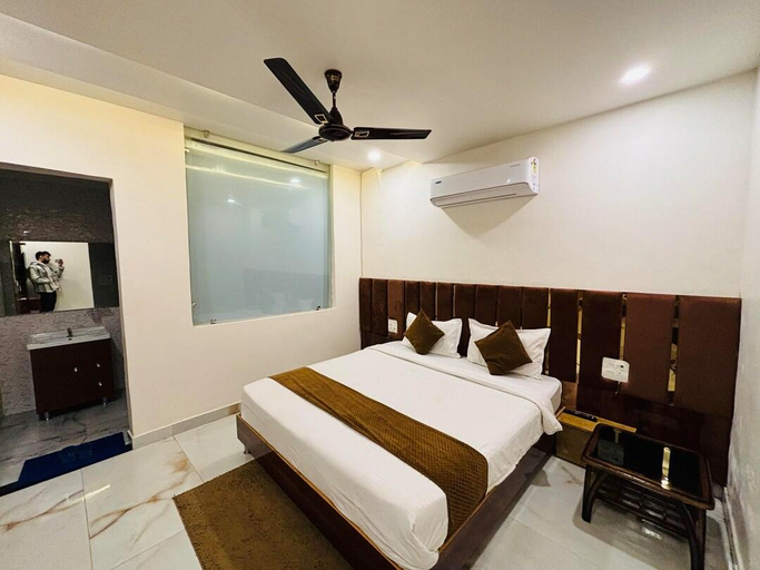 Others 4, Hotel Fusion, Kurukshetra